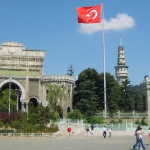 تركيا تبدأ بضم الأكاديميين السوريين ضمن كوادرها التدريسية