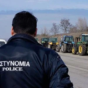 شاركا في محاولة اغتيال أردوغان.. جنديان يطلبان اللجوء إلى اليونان بعد فرارهما