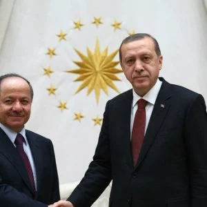 مسعود بارزاني يصل تركيا للقاء أردوغان