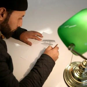 فنان فلسطيني يرسل عبر الجرافيتي رسالة حب لتركيا وسلام للعالم