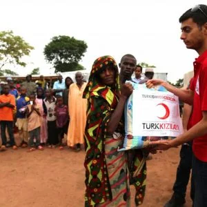 منذ القرن الـ19.. الهلال الأحمر التركي يد حانية تمسح دموع الضعفاء