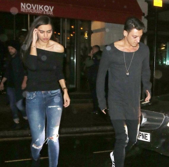 ملكة جمال تركيا تجبر مسعود أوزيل على نسيان حبيبته السابقة 1