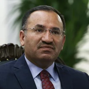 وزير العدل التركي يعتزم توجيه دعوة لنظيره الأمريكي الجديد لبحث تسليم “غولن”