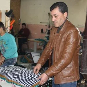 سوريون يؤسسون غرفة الخيّاطين في “عنتاب” التركية