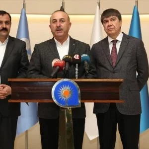 الأوكرانيين يدخلون تركيا بالبطاقة الشخصية.. جاويش اوغلو: سنعوض ما خسرناه العام الماضي في مجال السياحة