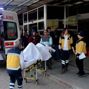 نقل 15 جريحاً من “الجيش الحر” إلى تركيا للعلاج