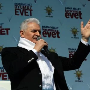 يلدريم يصف الاتصال الهاتفي مع ميركل بـ”الإيجابي”