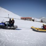 بالصور..تعرف على رياضة التجديف على الثلج التي تجذب الرياضيين في تركيا 3