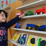 بالصور.. انامل سورية و تركية تحيل الخشب الى العاب للاطفال 2 بالصور.. انامل سورية و تركية تحيل الخشب الى العاب للاطفال 1