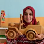 بالصور.. انامل سورية و تركية تحيل الخشب الى العاب للاطفال 6 بالصور.. انامل سورية و تركية تحيل الخشب الى العاب للاطفال 5