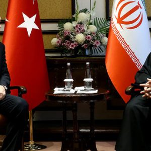 اردوغان يلتقي روحاني باجتماع مغلق في باكستان