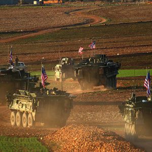 ادارة ترامب تبدي رغبتها في التعاون مع “ب ي د” الإرهابي في الرقة شمال سوريا