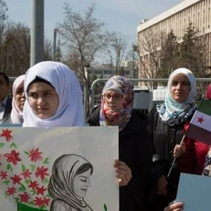 بمناسبة يوم المرأة.. مظاهرة في عنتاب التركية تضامنا مع المعتقلات بسجون النظام السوري