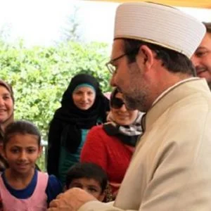 رئيس الشؤون الدينية التركي للاجئين السوريين: هذا موطنكم وهذه الأرض أرضكم