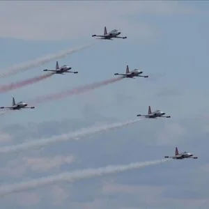 استعراض مبهر لسلاح الجو التركي تخليدا لذكرى شهداء جناق قلعة