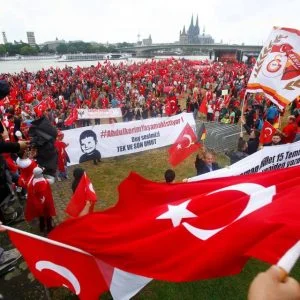 أتراك أوروبا يسجلون رقماً قياسياً في نسب تأييد التعديلات الدستورية