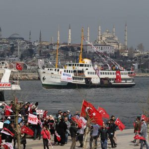 ملايين الأتراك يحتشدون في إسطنبول دعماً للتعديلات الدستورية 9