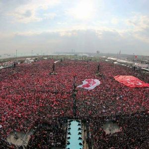 أردوغان: إسطنبول ستلقن أوروبا درساً في الديمقراطية والعدالة في استفتاء 16 أبريل