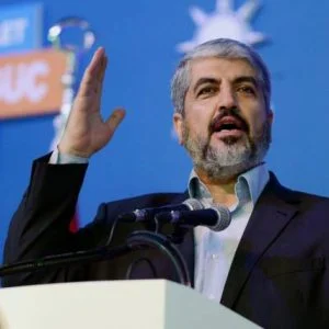 مشعل يهنئ أردوغان بالموافقة على التعديلات الدستورية