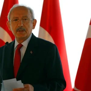 حزب الشعب الجمهوري يهدد بالانسحاب من البرلمان