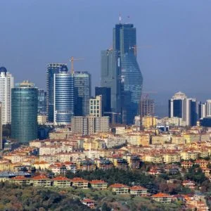 شيمشك: تركيا ستظهر أداء اقتصادياً أفضل هذا العام