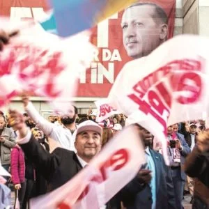 رؤساء ومسؤولو دول يهنئون أردوغان