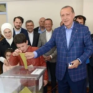 “نعم”.. خيار غالبية الناخبين في صندوق تصويت أردوغان