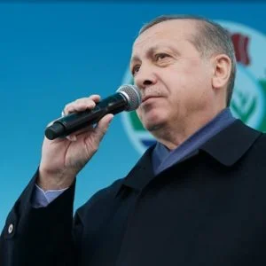 أردوغان: لن نسمح لفاشيي أوروبا بالمساس بكرامة تركيا