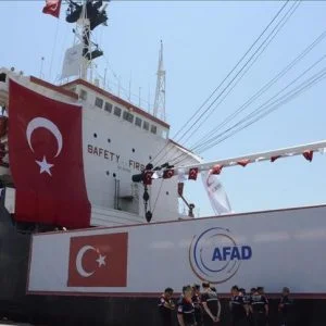 تركيا تقدم معدات بقيمة 20 مليون دولار للصومال