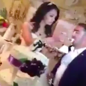 عريس تركي يثير غضب رواد “التواصل الاجتماعي”