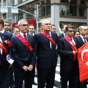 مسيرة في نيويورك لإحياء ذكرى دبلوماسيين أتراك قتلوا على يد الأرمن