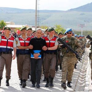 العفو الدولية تتهم تركيا بالقيام بعمليات تسريح “تعسفية” و”جائرة”