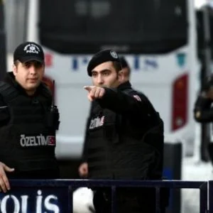 الامن التركي يعتقل8 أشخاص ينتمون لـ “داعش” الإرهابي بولاية ازمير