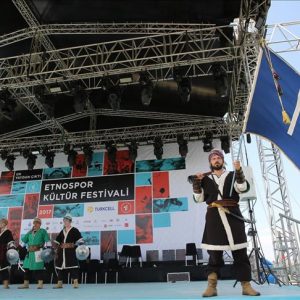 انطلاق فعاليات آخر أيام المهرجان الثقافي لرياضات الشعوب التركية باسطنبول
