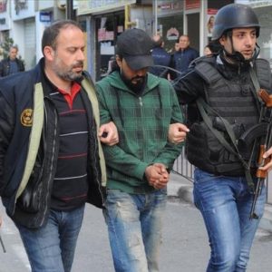 ايقاف 6 أشخاص للاشتباه بانتمائهم لـ”داعش” شمالي تركيا
