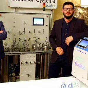 ابتكار آلة تجارية في تركيا لاستخلاص زيت النعناع