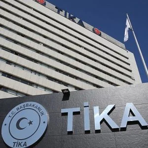 “تيكا” التركية تقدم أجهزة طبية لأطفال مصابين بالسرطان في البرازيل