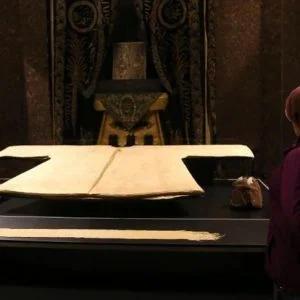 اسطنبول تحتفظ بهدية الرسول لـ” اويس القرني”