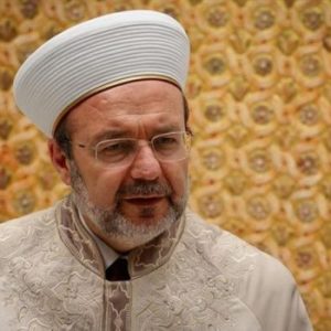 رئيس الشؤون الدينية في تركيا: هذه محاولات وافتراءات”قبيحة”