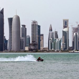 قطر تطلب من أعضاء السفارة اليمنية مغادرة الدوحة خلال 48 ساعة