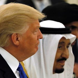 العلاقات الخارجية بـ”الشيوخ الأمريكي”: تعليق صفقات الأسلحة للخليج لحين حل أزمة قطر