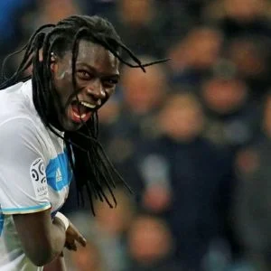 الفرنسي غوميس يصل اسطنبول للتوقيع لغلاطة سراي التركي