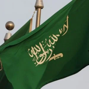 السعودية تفرض عقوبات قاسية على مخالفي حظر السفر إلى قطر