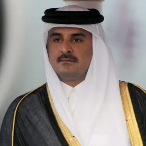 أمير قطر يقيم مأدبة إفطار لعلماء من بينهم “القرضاوي”
