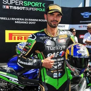 التركي “صوفو أغلو” يتصدرالمرحلة السابعة من بطولة العالم للدراجات النارية