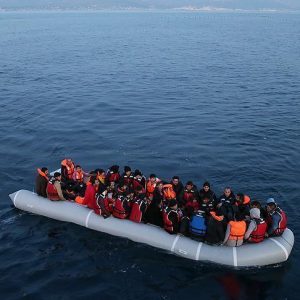 خفر السواحل التركي يضبط 20 أجنبيا حاولوا التسلل إلى اليونان