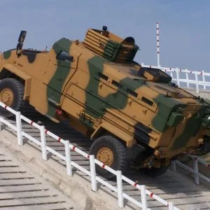 تركيا تنتج 60 % من احتياجاتها الدفاعية