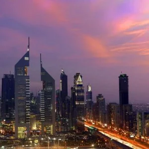 وكالة أمريكية: قطر قادرة على إطفاء أنوار ناطحات دبي المتألقة