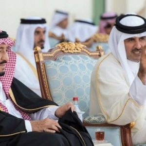 “الفايننشال تايمز”: فدية بمليار دولار هي سرّ تأجج الخلاف بين قطر ودول الخليج