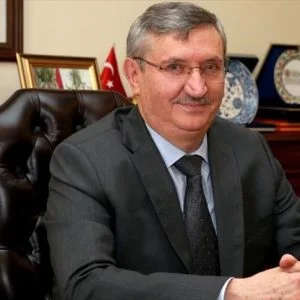 السفير التركي بقطر: أنقرة تساهم بكل قوتها لحل الأزمة الخليجية